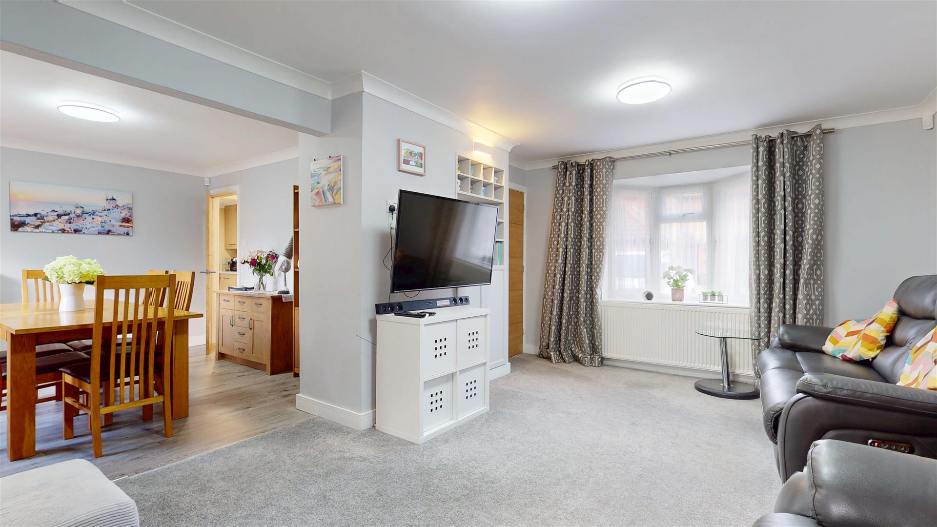 4 bed property in Oakley Gardens., Milton Keynes